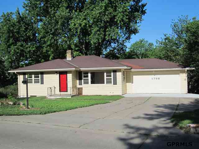 1708 S 93rd St in Omaha, NE - Building Photo