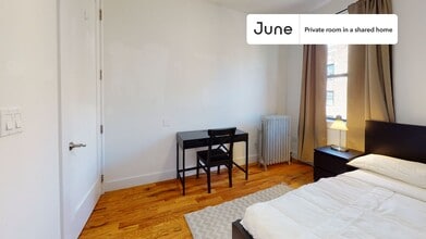 Private bedroom in 5 bed/2 bath Home in Brooklyn, NY - Building Photo - Building Photo