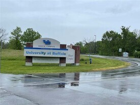 205 Charter Oaks Dr, Unit 4 in Buffalo, NY - Building Photo