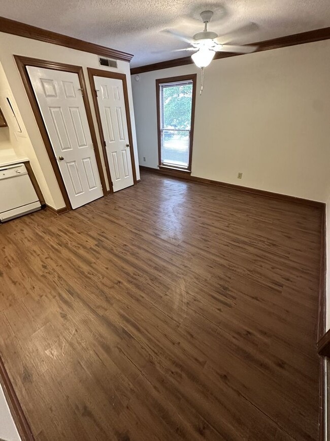 property at 3520 Ivy Commons Dr