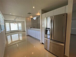 2675 N Horseshoe Bay Dr in Kissimmee, FL - Building Photo - Building Photo