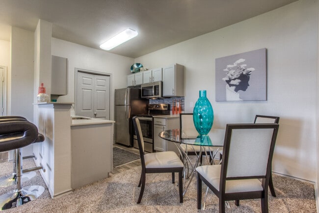 Waters Edge Villas in Rowlett, TX - Building Photo - Building Photo