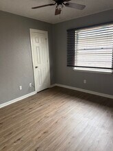 19924 Stoney Haven Dr in Cypress, TX - Building Photo - Building Photo