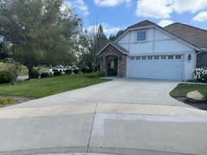 587 Windmill Ct in Solvang, CA - Building Photo - Building Photo