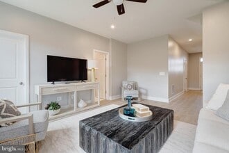 105 Checkerspot Wy in Front Royal, VA - Building Photo - Building Photo