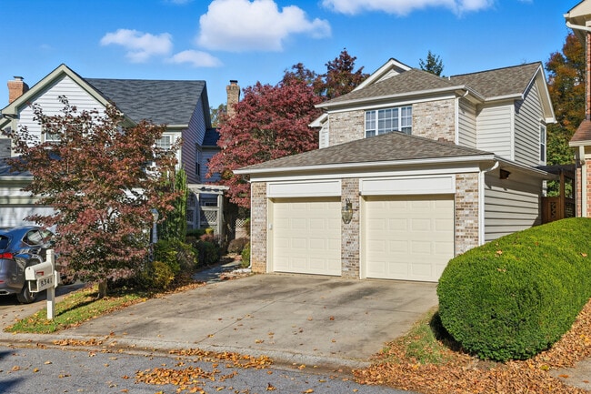8341 Marketree Cir in Gaithersburg, MD - Foto de edificio - Building Photo