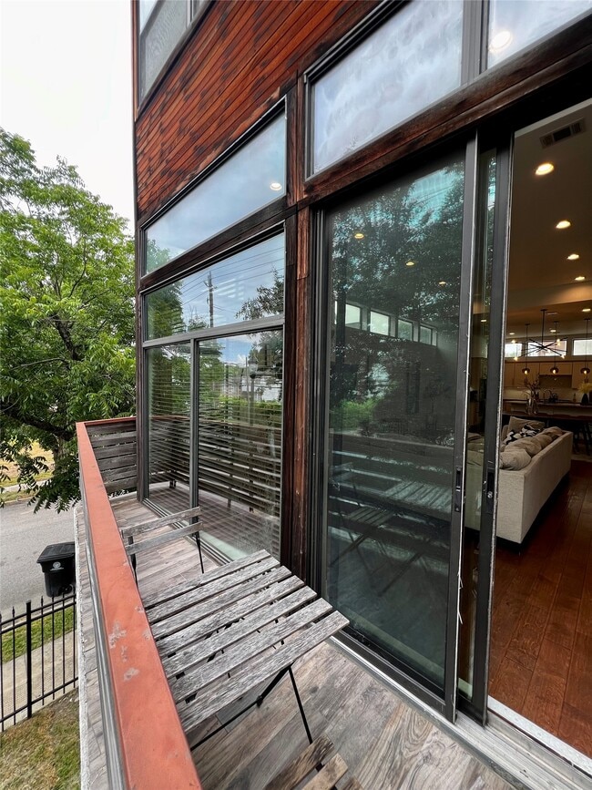 property at 3218 Crawford St
