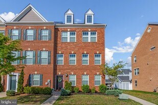 11411 Tolkien Ave in Waldorf, MD - Building Photo