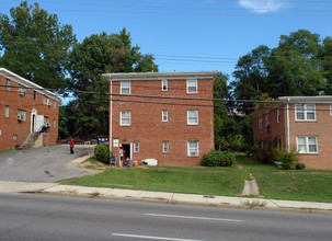 6502 Central Ave in Capitol Heights, MD - Foto de edificio - Building Photo