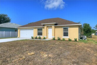 9125 101st Ave in Vero Beach, FL - Foto de edificio - Building Photo