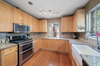56 W Boulevard Rd in Newton, MA - Building Photo - Building Photo