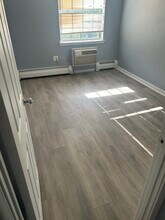 528 Louisiana Ave in Brooklyn, NY - Building Photo - Building Photo