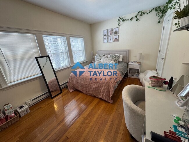 44 Greycliff Rd, Unit 1