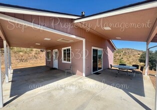 8440 Ponderosa Way in Mountain Ranch, CA - Building Photo - Building Photo