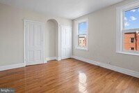 2932 W Girard Ave photo'