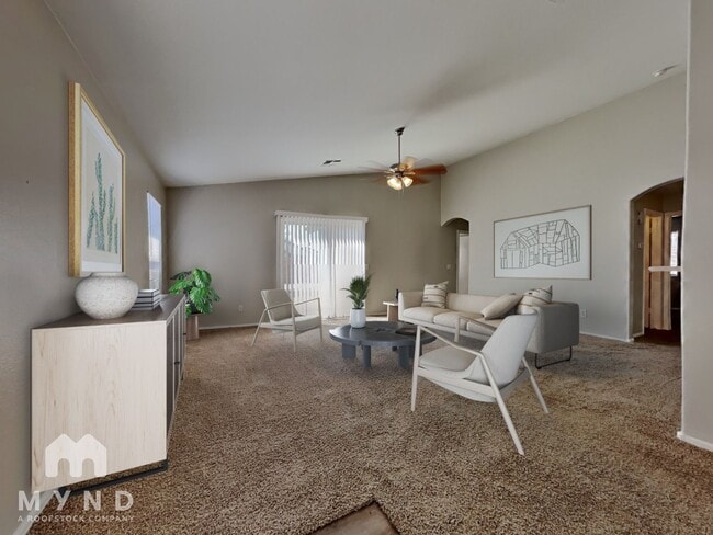 8617 W Echo Ln
