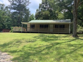 200 Martin Dr in Odenville, AL - Building Photo