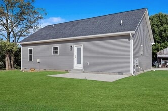 1009 W Main St in Portland, TN - Building Photo - Building Photo