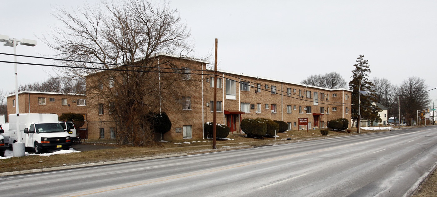 West Park Apartments in Westville, NJ - Building Photo