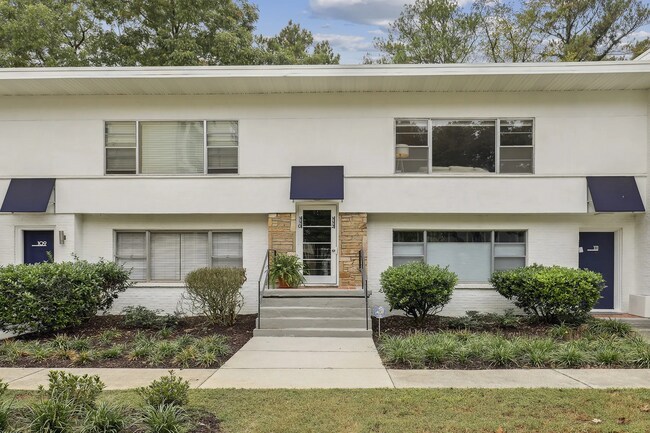2230 Cheshire Bridge Rd NE in Atlanta, GA - Building Photo - Building Photo