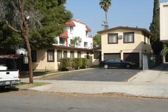 343 W Acacia Ave in Glendale, CA - Building Photo - Building Photo