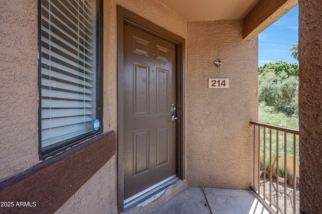 16033 N 25th St in Phoenix, AZ - Building Photo - Building Photo