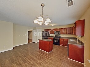 682 Rock Hill Pky in Lithia Springs, GA - Building Photo - Building Photo