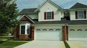 29306 Weston Dr in Novi, MI - Building Photo