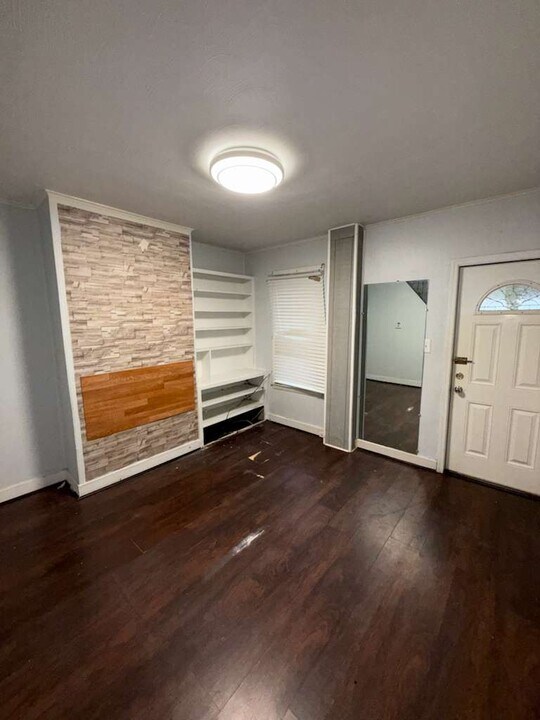 27 Hewitt St in Trenton, NJ - Building Photo