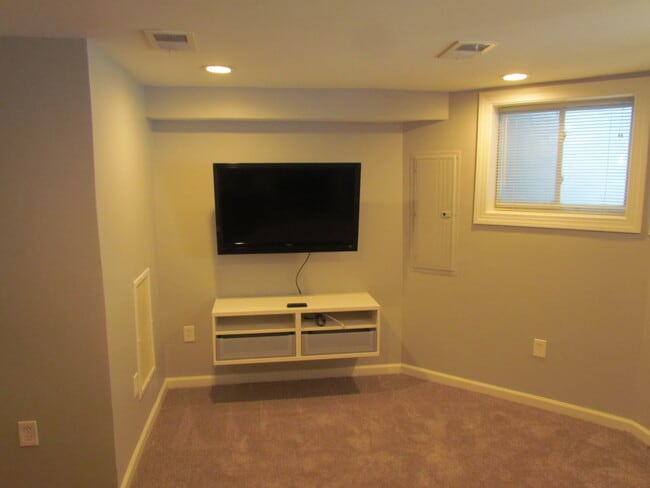 130 V St NW, Unit 130 V Street NW