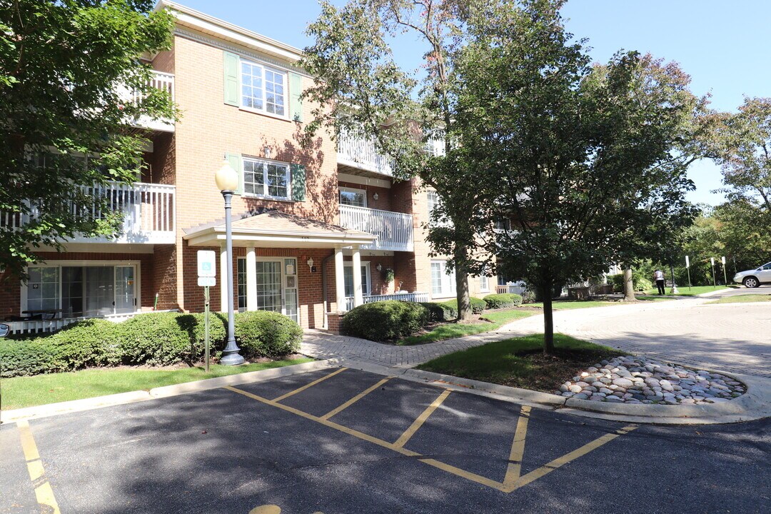 112 Day St in Bloomingdale, IL - Building Photo