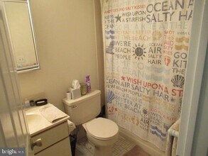 19 Barclay Ct in Trenton, NJ - Building Photo - Building Photo