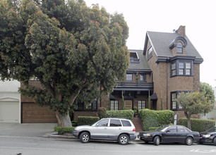 2400 Steiner St in San Francisco, CA - Building Photo - Building Photo