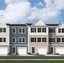 235 Cooperage Rd in Inwood, WV - Building Photo