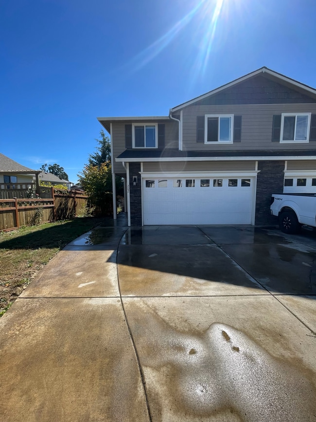 property at 202 SE 7th St