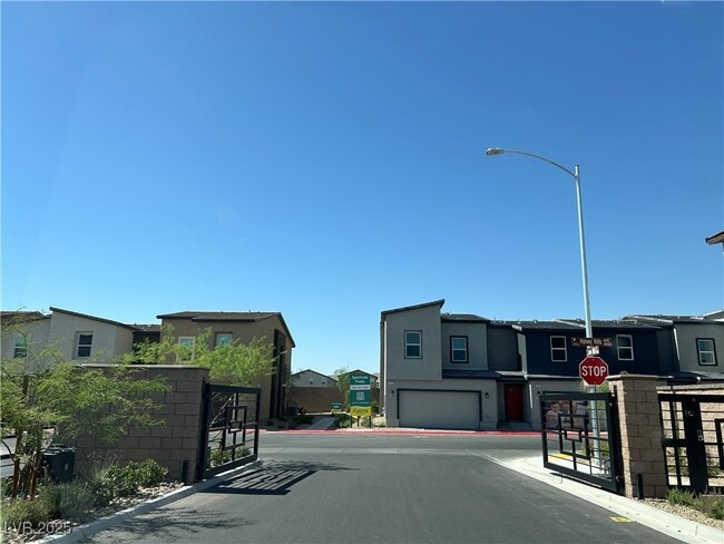 property at 9916 Tangerine Hls St