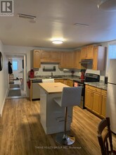 LOWER UNIT - 1279 DUNDAS St in London, ON - Building Photo - Building Photo