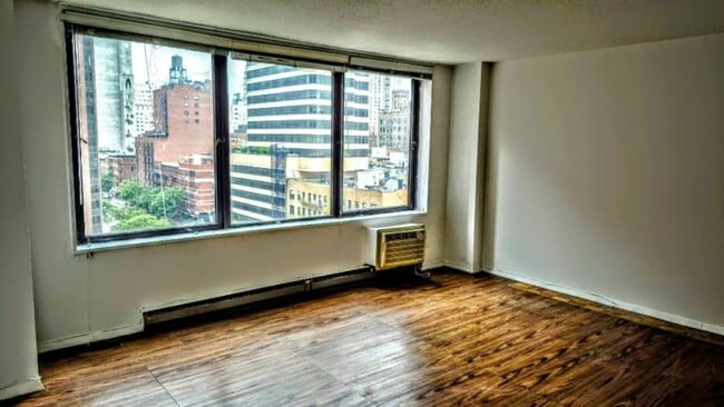 property at 1623 3rd Ave
