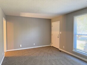 680 Pat Dr in Clarksville, TN - Building Photo - Building Photo