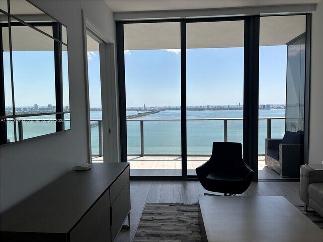 480 NE 31st St in Miami, FL - Building Photo - Building Photo