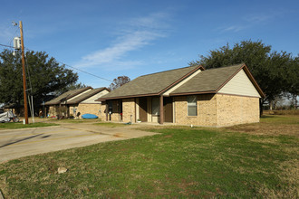 Martindale Apartments in Maxwell, TX - Building Photo - Building Photo