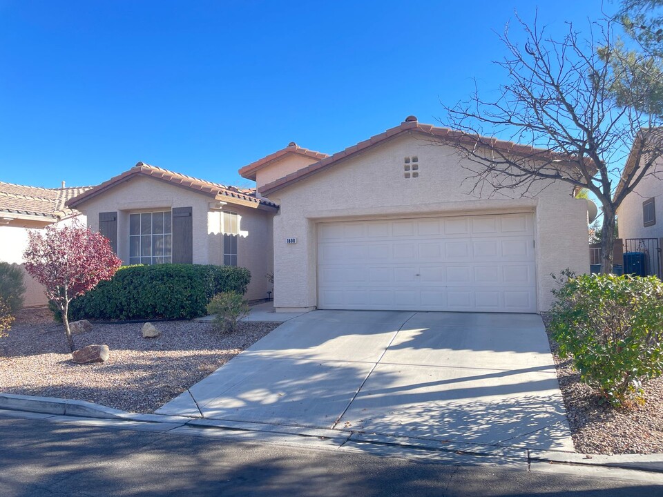 1608 Remembrance Hill St in Las Vegas, NV - Building Photo