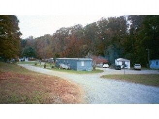 Pinewood Mobile Home Park in Columbus, NC - Building Photo