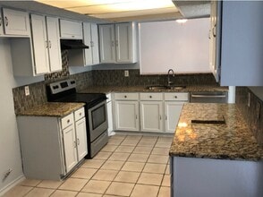 2207 Heritage Cir in Carrollton, TX - Building Photo - Building Photo