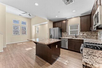 510 15th St in Sacramento, CA - Building Photo - Building Photo