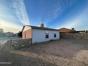 3500 Tierra Zafiro Dr in El Paso, TX - Building Photo - Building Photo