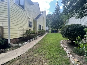 1728 Kingston Heath Way in Raleigh, NC - Building Photo - Building Photo