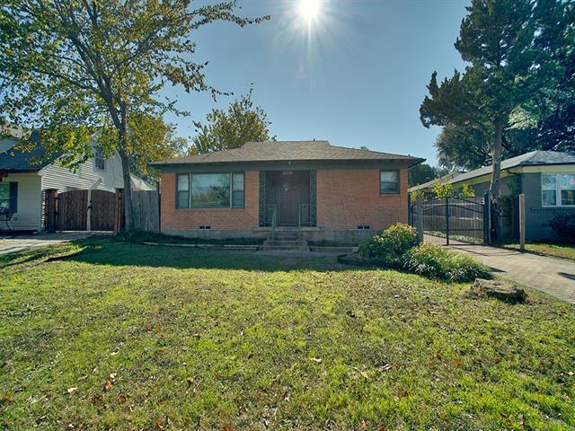 2318 Elmwood Blvd in Dallas, TX - Building Photo - Building Photo