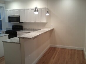 1872 Commonwealth Ave, Unit 10 in Boston, MA - Building Photo - Building Photo