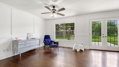 3519 Midwest Dr in Bryan, TX - Building Photo - Building Photo